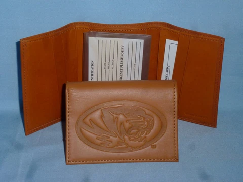 MISSOURI TIGERS   Leather TriFold Wallet   NEW!    tan  bb Cover