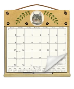 GRAUER TABBY KATZENKALENDERHALTER - JEDES JAHR NACHFÜLLBAR! - Bild 1 von 1