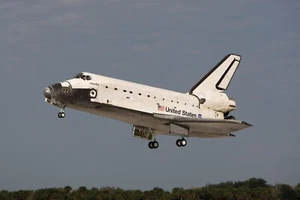 NASA Space Shuttle Atlantis STS-135 Landung 8x10 Fotodruck - Bild 1 von 1