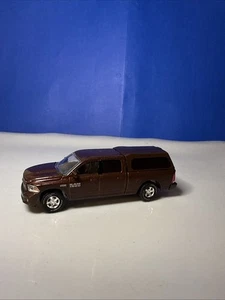 Greenlight 1:64 Dodge Ram 1500 Sport Topper Undercover Police Tactical Unit - Picture 1 of 7