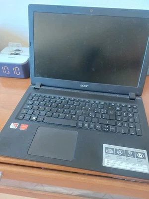 Acer Aspire 3 A315-21 15.6" (256GB SSD, AMD A9-9420e, 1,80 GHz, 8GB) Portatile - Immagine 1 di 4