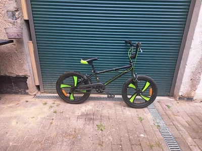 Neuwertiges BMX Fahrrad  - Bild 1 von 4