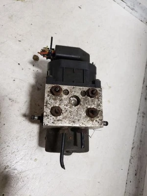 ABS Brake Pump Control Module Fits 2006-2007 Saturn VUE - Image 1 of 2