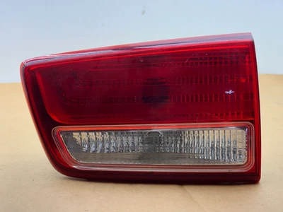 2015-2016 KIA SEDONA REAR RIGHT PASSENGER SIDE INNER TAIL LIGHT BRAKE LAMP OEM - Image 1 of 4