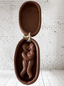 RARA CAJA CON TAPA DE ARCILLA JUDAICA VINTAGE con FIGURAS ÍNTIMAS Y ESTRELLA DE DAVID - Imagen 1 de 7