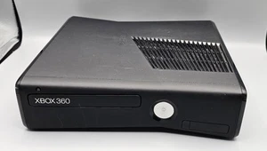Microsoft Xbox - Black XBOX 360 Slim Video Game Console Only - 320GB Tested Read - Picture 1 of 9