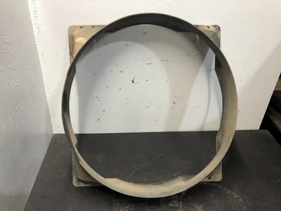 Cubierta de radiador Blue Bird VISION - Usada Foto 1 de 4