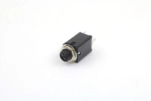 Lot of 100 Switchcraft 795,954/68 1/4 Inch Stereo Audio Female Socket Connector - Picture 1 of 5