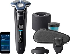 Philips Shaver S7886 Wet Dry Trimmer Cleaning Pod SkinIQ 360-D USB Bluetooth app - Picture 1 of 8