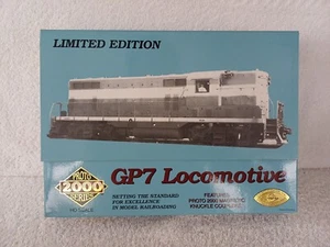 Proto 2000 HO 23589 Diesel Loco Type GP7 New York Central #5694 Limited Edition - Picture 1 of 14