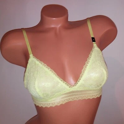 Victoria Secret Bralette Bra Daisy Lace Floral Unlined Wireless Triangle New  - Image 1 of 4