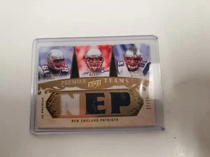 2009 UD PREMIER TEAMS PT-MBW TOM BRADY RANDY MOSS WES WELKER 17/25 GU JERSEY - Picture 1 of 6