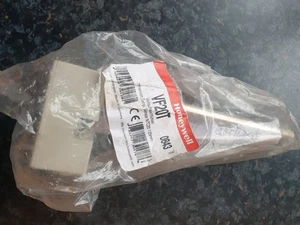 Honeywell / Immersion Temperature Sensor / VF20T - Picture 1 of 1