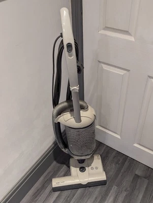 SEBO DART 1 Upright Commercial Vacuum Cleaner  LIGHT SPARES REPAIRS WORKING CB35 - Image 1 of 4