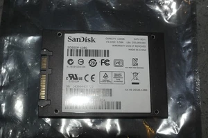 SanDisk SDSSDP-128G 128GB 2.5" Internal SSD SATA 6GB/s internal - Picture 1 of 3