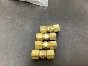 Compression Fitting Full UNION 3/8" Qty 4 New - Picture 1 of 3