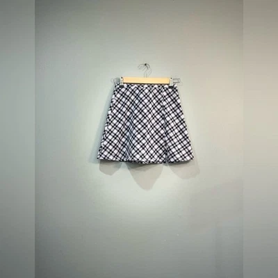 Minifalda lila H&M Sanrio para niñas talla XXL (16-18) USADA EN EXCELENTE ESTADO Foto 1 de 4