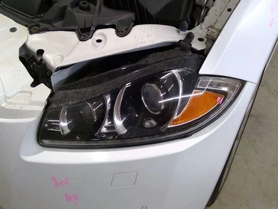 Faro conductor xenón HID sin faros adaptativos se adapta a 12-15 XF 869915 Foto 1 de 4