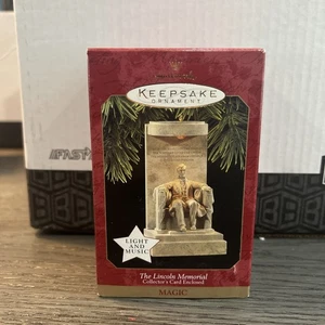 1997 Hallmark Keepsake Ornament The Lincoln Memorial Magic w/Lights & Music - Picture 1 of 2
