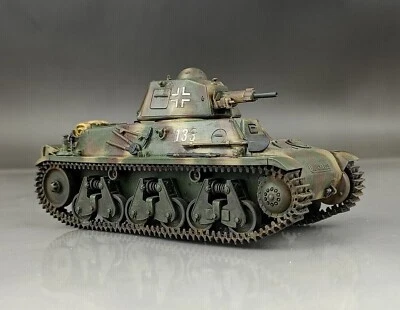 1/35 Built WWII German Capture French Hotchkiss H-39 Light Tank Model  - Image 1 of 4
