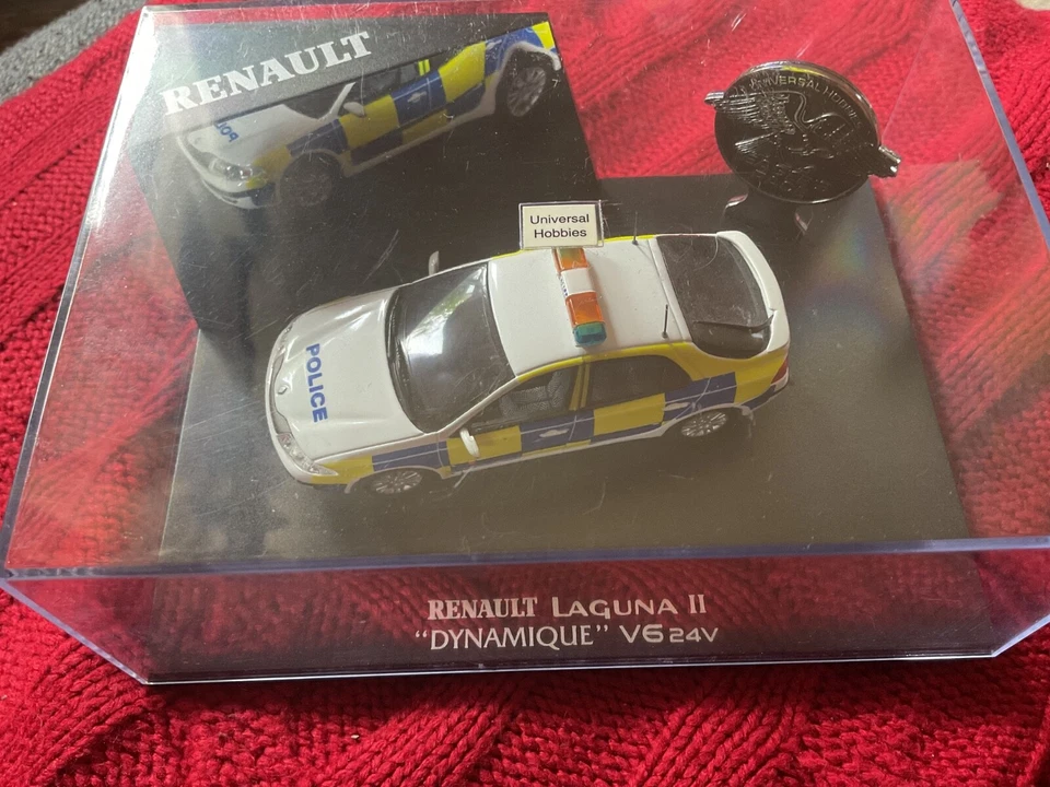 Universal Hobbies - Renault Laguna II Dynamique V6 24v - (Police Car) - Image 1 of 4
