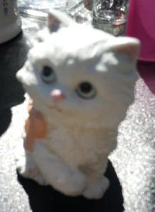 Porzellanfigur weiß Katze - Bild 1 von 3