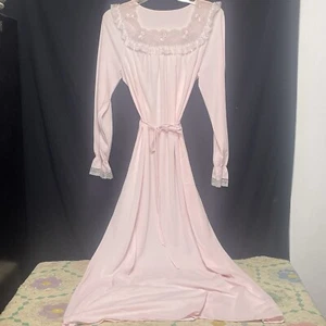 VTG ShadowLine Nylon Gown Old School Box Pink Sm Embroidered Flowers Lace NOS - Picture 1 of 21