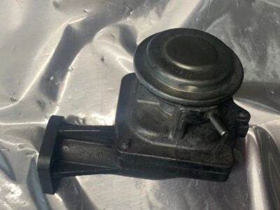 Mercedes-Benz S550 2007 - Válvula de control de inyección de aire secundaria - 0021407560 Foto 1 de 4