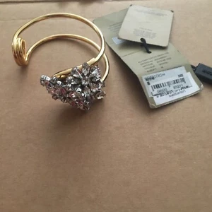 NEW Burberry Cuff Crystal Bracelet SZ M Retail $650 - Picture 1 of 19