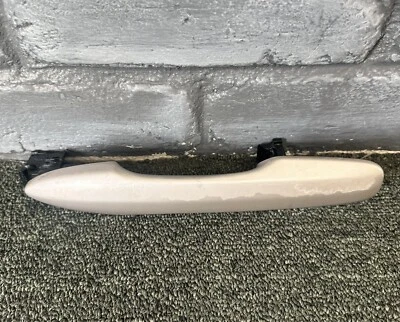 MANIJA DE PUERTA EXTERIOR *LADO TRASERO IZQUIERDO OEM * 2017 - 2020 TOYOTA PRIUS Prime Foto 1 de 4