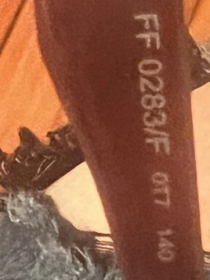 Fendi Nuevo Con Caja Plomada Peekaboo Foto 1 de 4