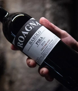 3 BOTTLES BAROLO DOCG  PIRA VECCHIE VITI 2019  ROAGNA - Imagen 1 de 1