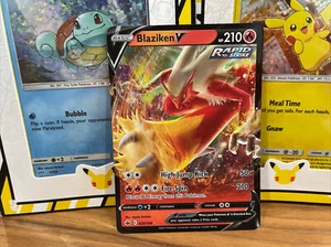 Near MINT Blaziken V - Pokemon Chilling Reign 020/198 - Picture 1 of 2