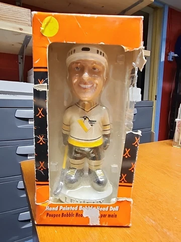 Mario Lemieux Penguins Hand Painted AGP Bobble PiTTSBURGH PENGUINS RARE Cover