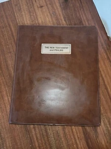 The New Testament And Psalms On Cassette In Hard Storage Binder - Picture 1 of 3