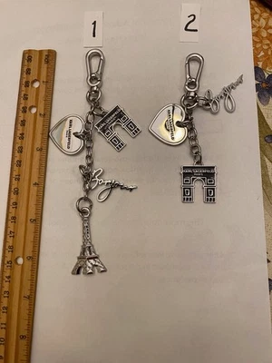 Auténtico Bolso de Mano Karl Lagerfeld Paris Etiquetas Colgantes Tono Plateado Metal Nuevo Foto 1 de 3