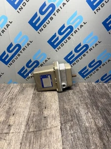 Rotork Stellantrieb SM-1020-D-1-.7/350-90 X040 120/240V 50-60Hz - Bild 1 von 7