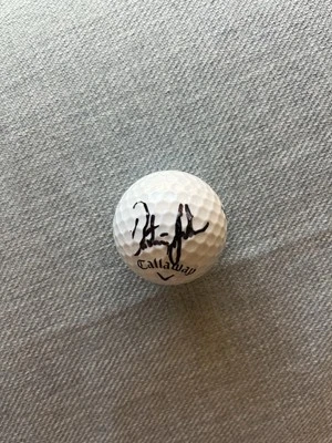 Мяч для гольфа с автографом Дастина Джонсона Callaway GTP IP с автографом - Изображение 1 из 2