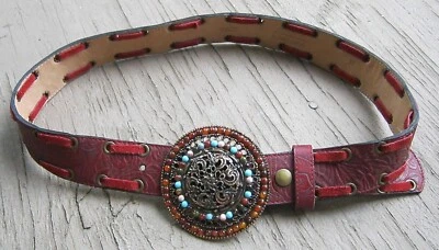ВИНТАЖНЫЙ LEATHEROCK США КРАСНЫЙ ПОЯС КРУГЛЫЙ ПРЯЖКА С ДРАГОЦЕННЫМИ КАМНЯМИ РАЗМЕР СРЕДНИЙ, 2224 - Изображение 1 из 4