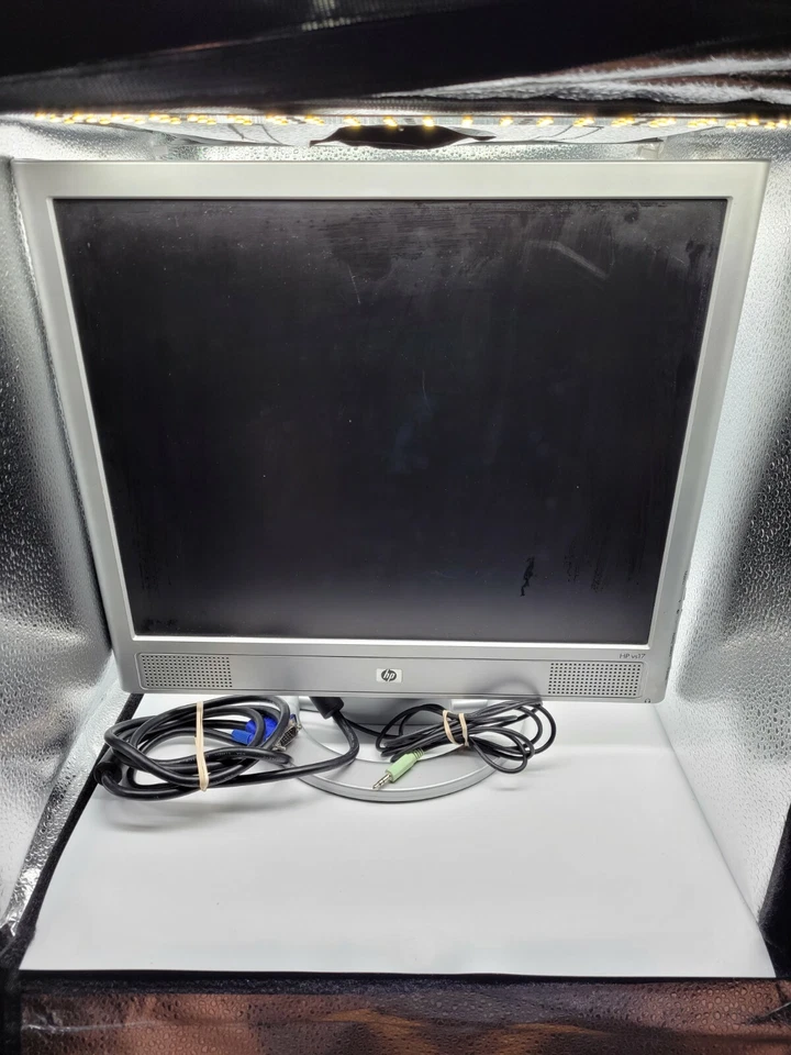 HP HP1740 Monitor HSTND-2A03 17" LCD Monitor No Power Cord.  Other Cables Incl. - Image 1 of 3