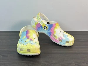 Crocs Baya Tie Dye Unisex Clog Sandals Slip On Rainbow Pastel Size 6M/8W - Picture 1 of 12