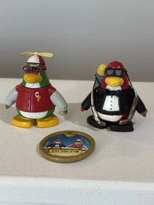 JAKKS PACIFIC CLUB PENGUIN MIX 'N MATCH FIGURAS SERIE 2 AGENTE SECRETO Y NOVATO - Imagen 1 de 2