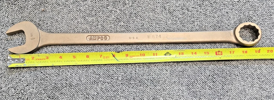 Ampco Safety Tools W-674 llave combinada, Sae, tamaño 1-1/4 pulgadas Foto 1 de 4