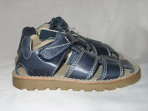 Neu ZARA "Home is a Planet" marineblaue Ledersandalen Größe 7 1/2 US neu mit Etikett!!! - Bild 1 von 7