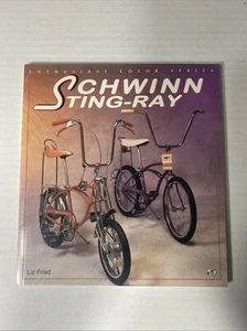 Schwinn Sting-Ray History Book Enthusiast Color Series, Liz Fried Gorgeous Rare - Foto 1 di 13