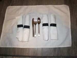 Piedmont Airlines 4 Sets Of Silverware With Napkins And Napkin Rings - Picture 1 of 3