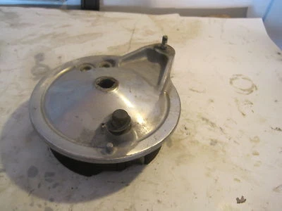 84 - 85 Honda V30 MAGNA VF500 VF 500 задняя тормозная пластина с хорошими колодками в сборе - Изображение 1 из 3