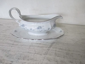 Johann Haviland China Blue Garland Gravy Boat w/ Underplate Bavaria Germany MINT - Picture 1 of 8
