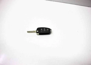 AUDI Q3 8U Zündschlüssel 8X0837220A 2.0 Benzin 147kw 2015 31991174 - Picture 1 of 5
