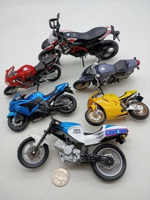 LOTE de motocicletas Maisto 1:18 Ducati Honda CBR Munch Mammut Kawasaki Ninja NRS Foto 1 de 4